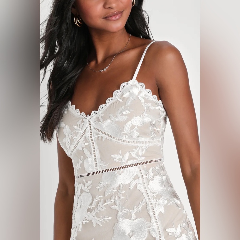 Lulu's White Floral Lace Mini Dress